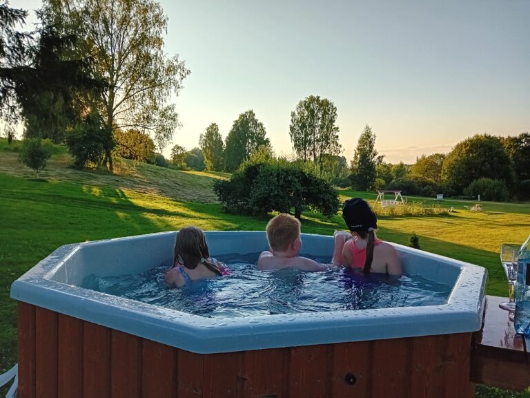 kümblustünni ja saunaga puhkemaja Võrumaal